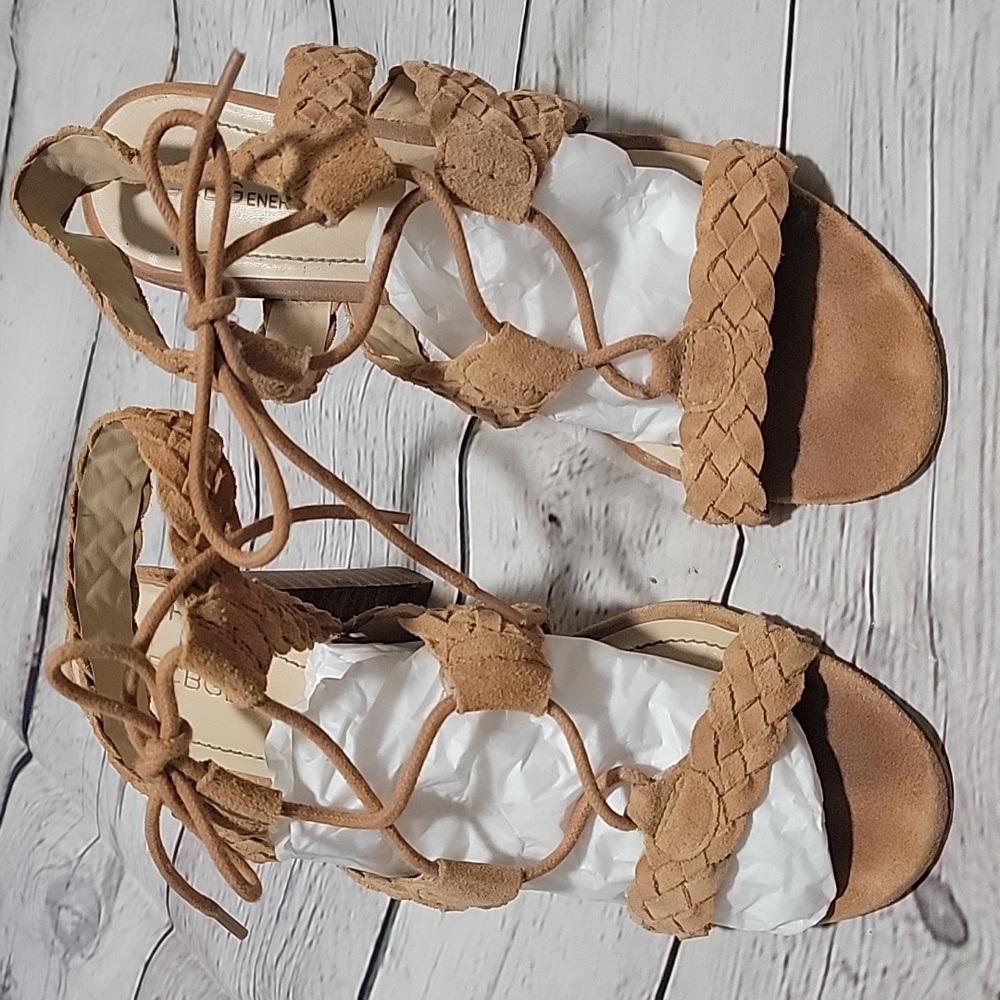 BCBG size 8 open toe heels